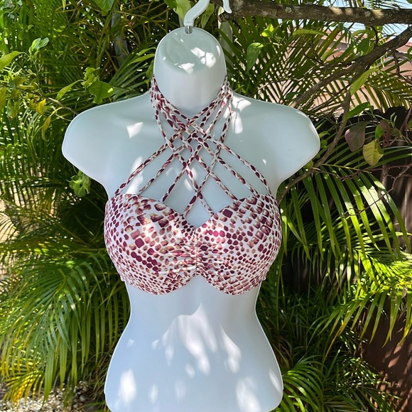 AMBRIELLE Bikini Top Size D Cup - Picture 1 of 10